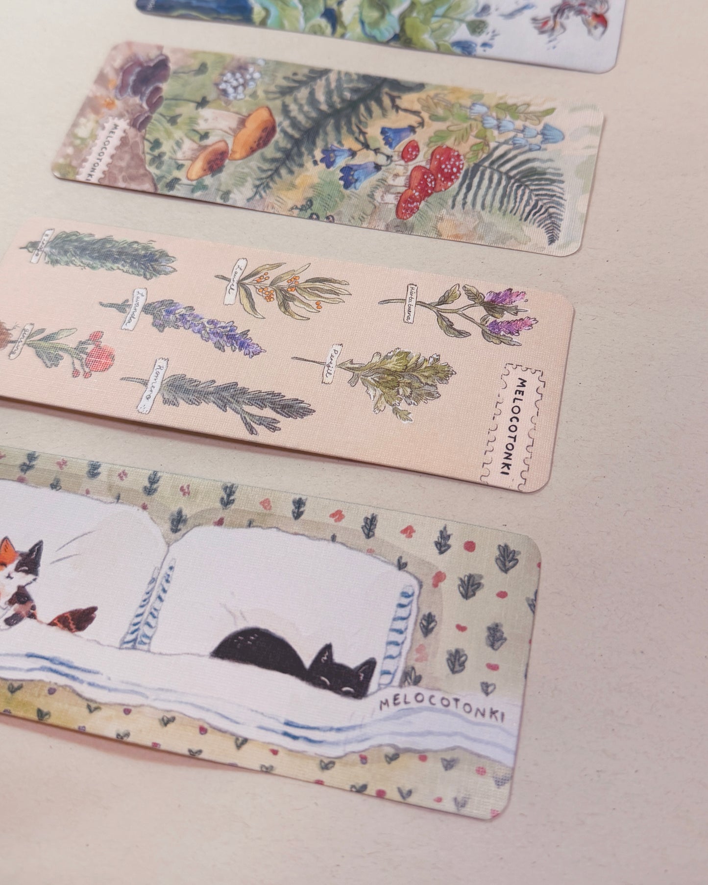 Colección 6 separadores 🔖 Koi, hongos, gatitos, flores, perritos, libros