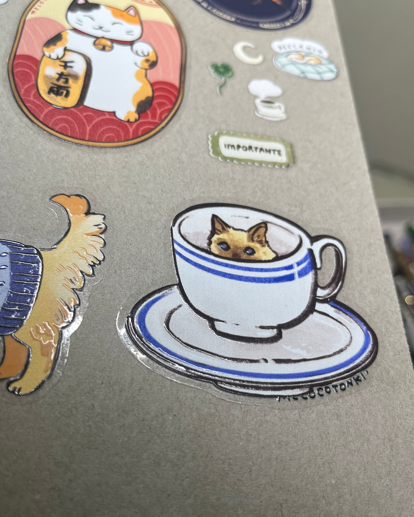 Sticker individual Gatito en taza ☕
