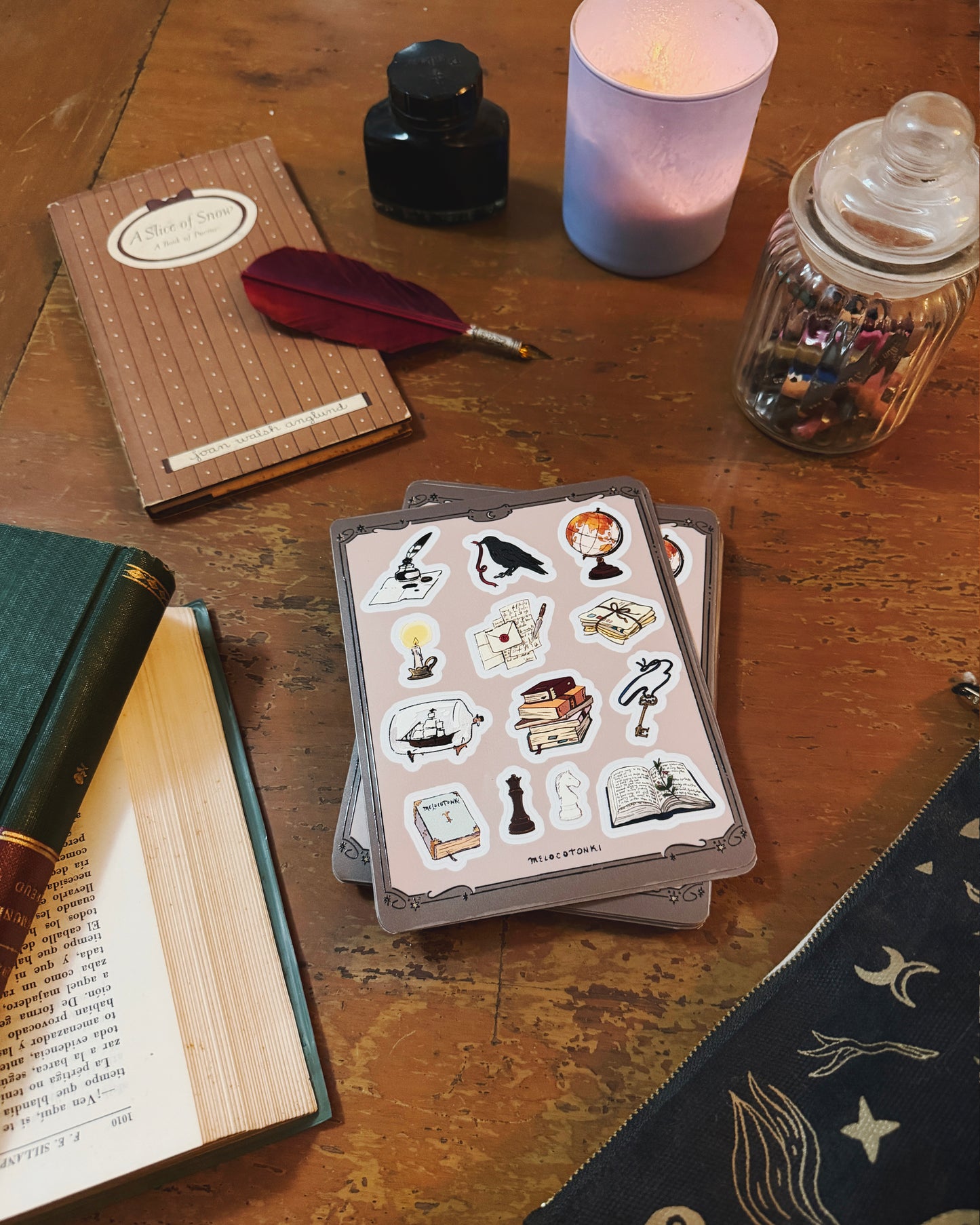 Planilla Stickers Academia 🕯🐦‍⬛♟️🗝️