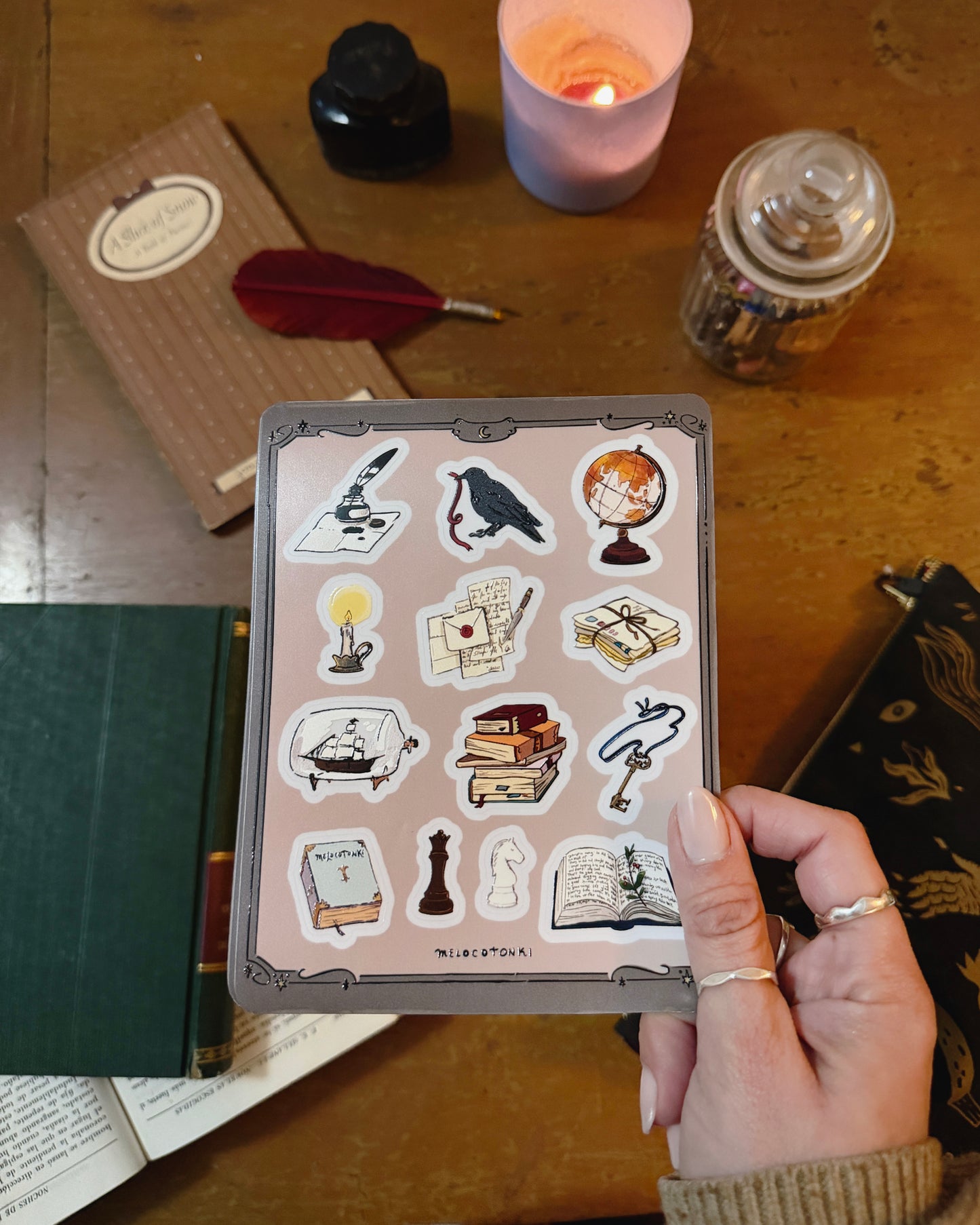Planilla Stickers Academia 🕯🐦‍⬛♟️🗝️
